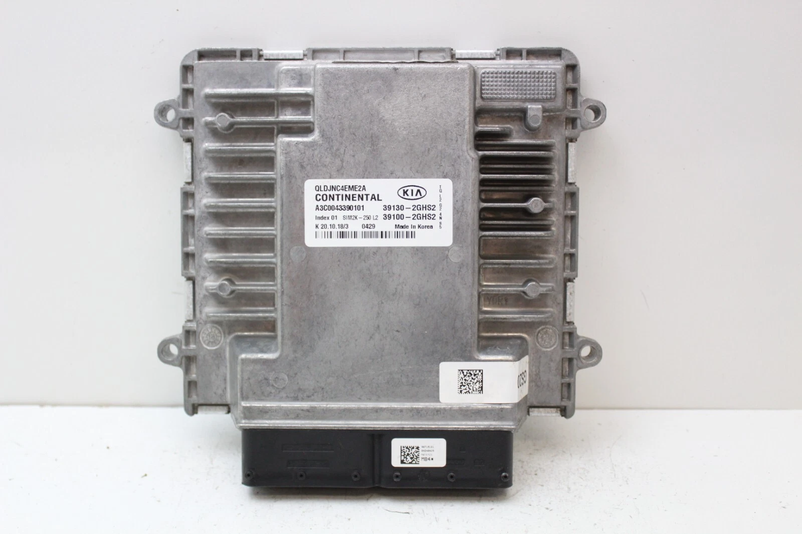 Kia Sportage Continental ECU 39102-2EME0 / 5WY4K19C SIM2K-241 – surplus unit